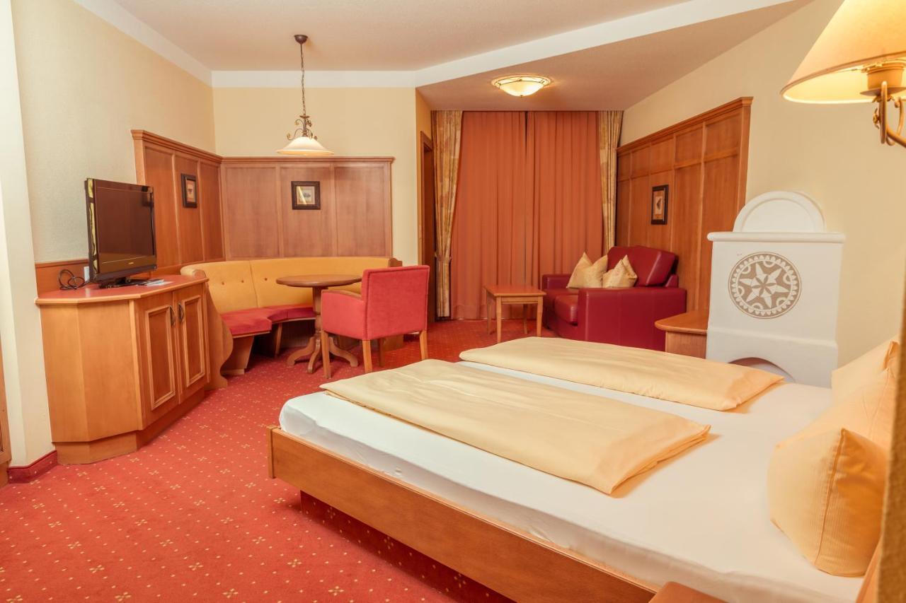 ריד אים אוברינטל Familien Hotel Mozart מראה חיצוני תמונה