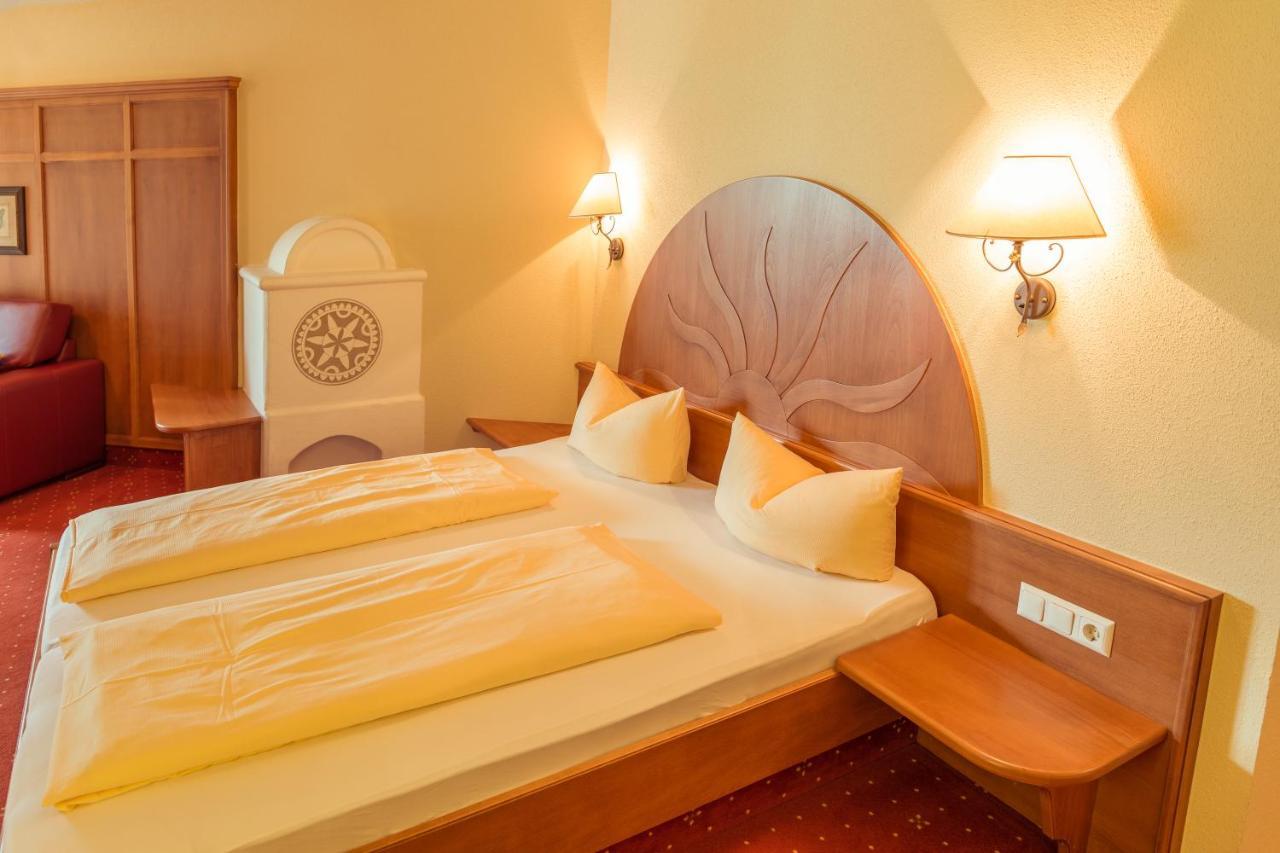 ריד אים אוברינטל Familien Hotel Mozart מראה חיצוני תמונה