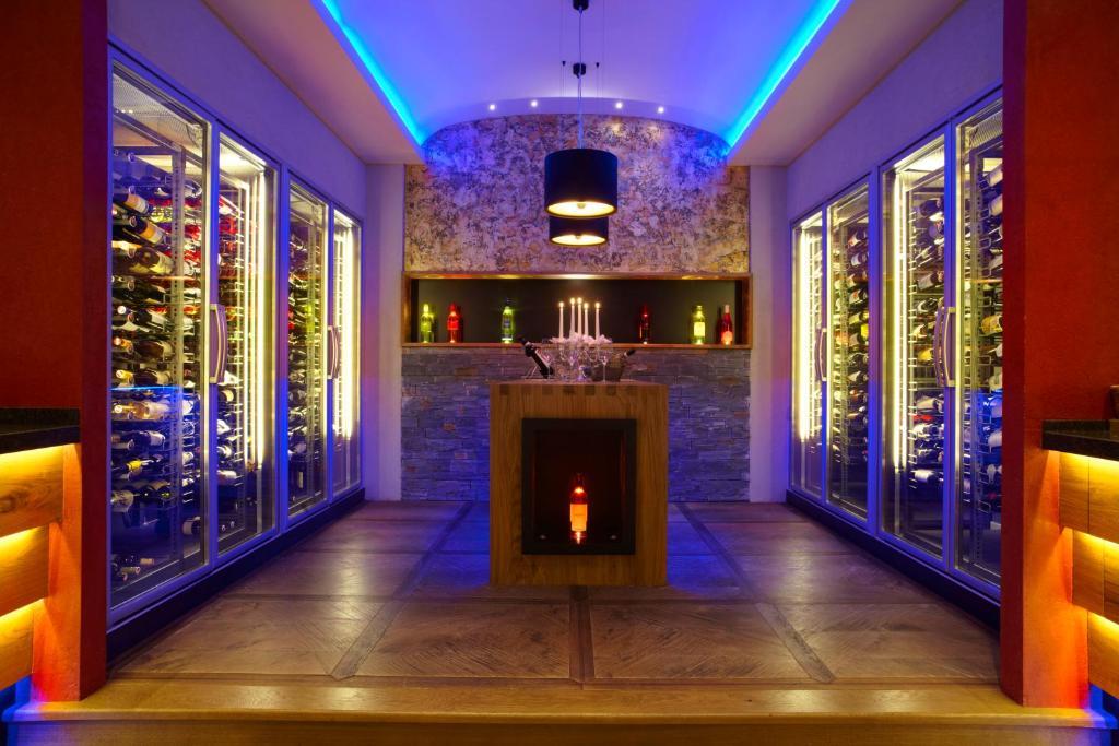 ריד אים אוברינטל Familien Hotel Mozart מראה חיצוני תמונה