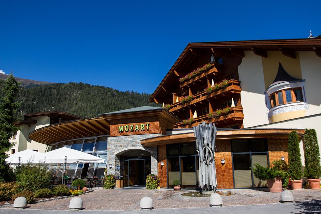 ריד אים אוברינטל Familien Hotel Mozart מראה חיצוני תמונה