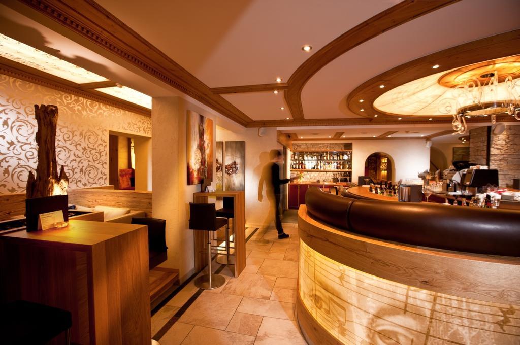 ריד אים אוברינטל Familien Hotel Mozart מראה חיצוני תמונה