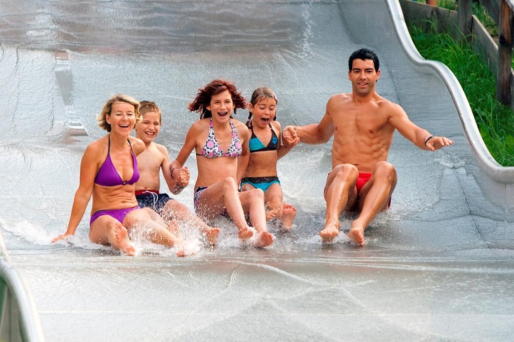 ריד אים אוברינטל Familien Hotel Mozart מראה חיצוני תמונה